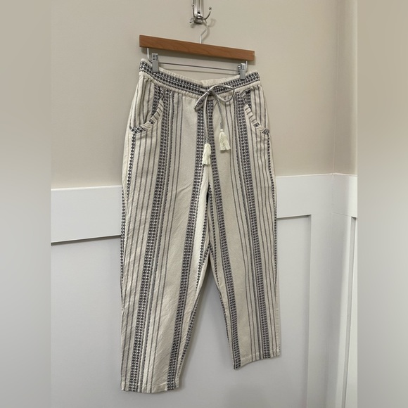Anthropologie Black & Cream Geometric Essential Beach Casual Pants Size Medium - Picture 4 of 7